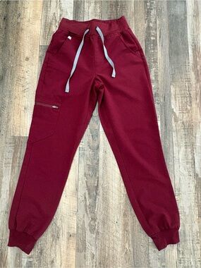 Figs Burgundy Zamora scrub Joggers with Gray Drawstring